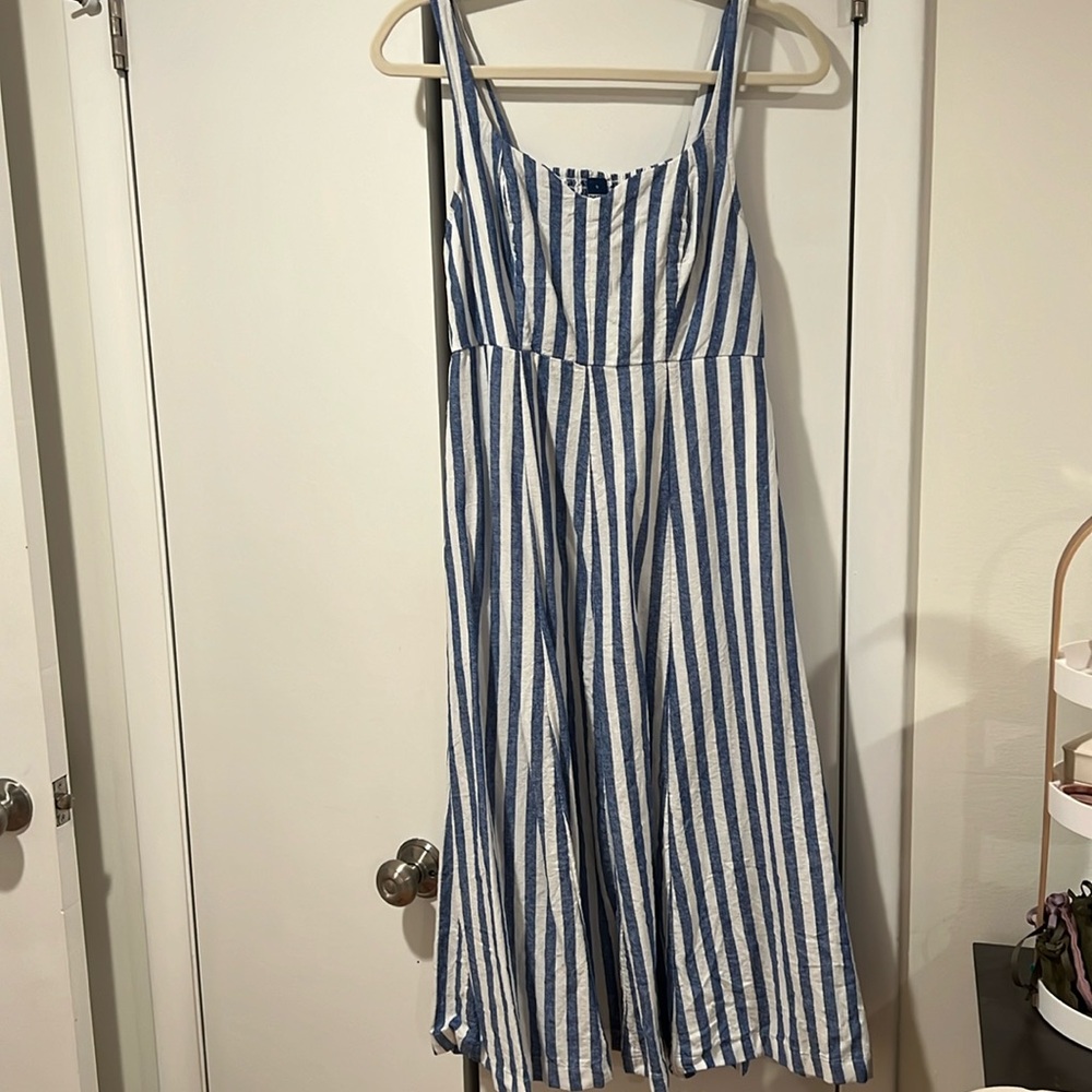 Old Navy Fit & Flare Linen-Blend Midi Dress; Size Small